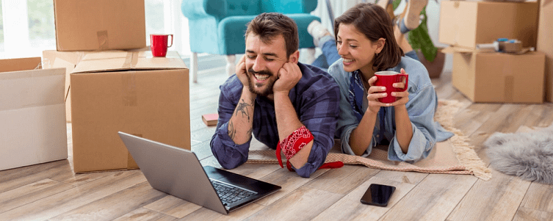 Couple surfing the internet